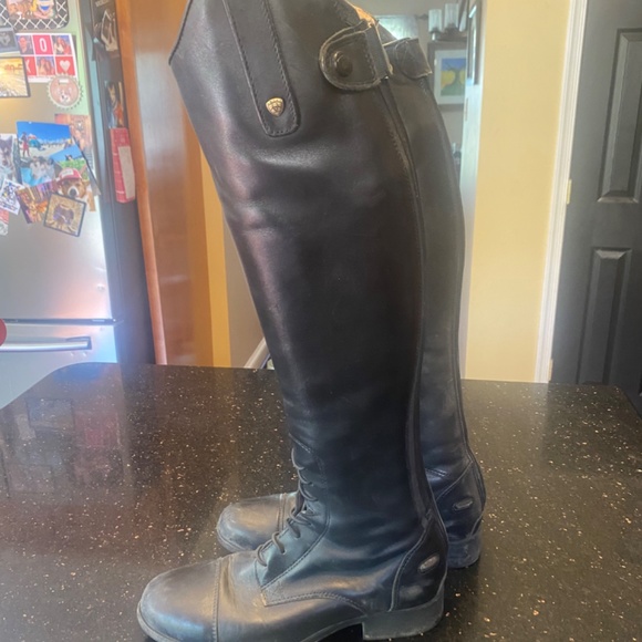 Ariat Contour ll Tall English Boot. Still need cond. 8.5 xs/med - Picture 2 of 9